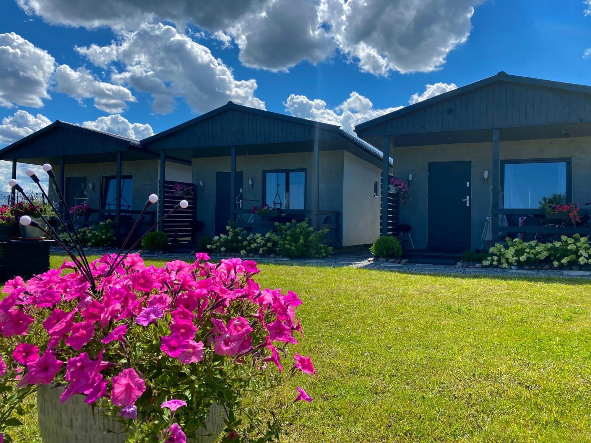 Domki Wczasowe Nidia Jezierzany Exterior photo